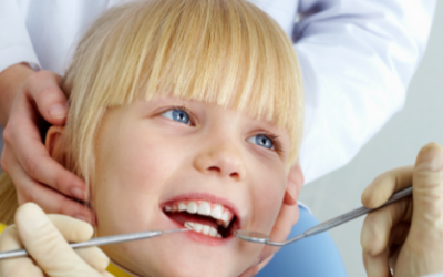 ¿A qué edad es recomendable llevar a los niños al dentista?